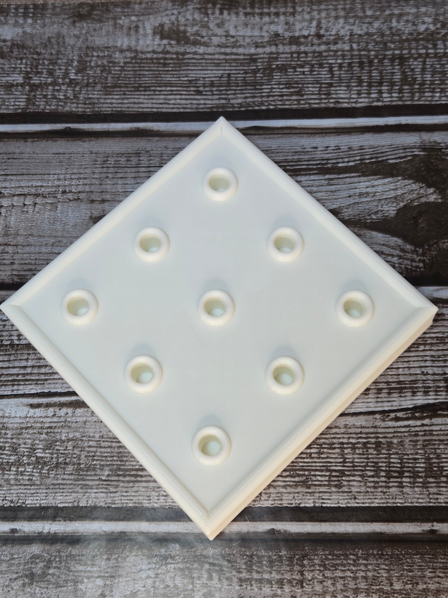 Bead decorating Stand